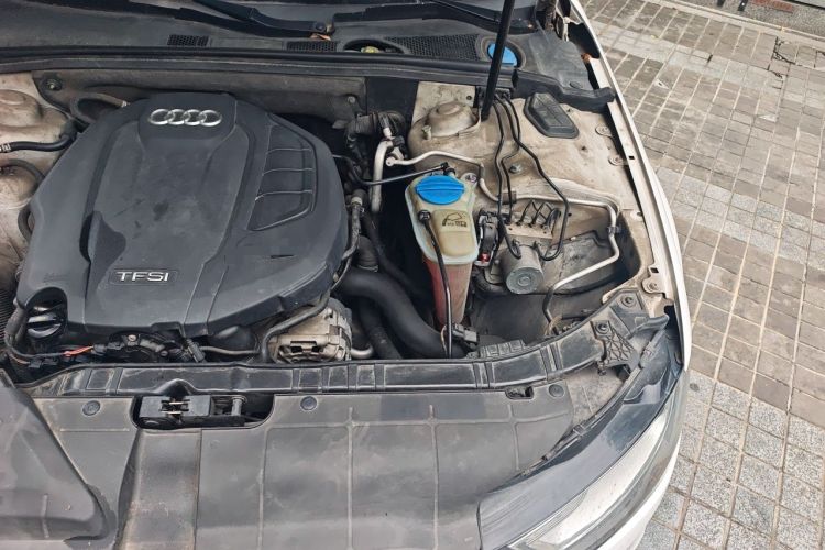 Used Audi A4L 2016 35 TFSI Collector's Edition Automatic Standard Model Engine Bay Left