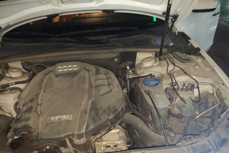 Used Audi A4L 2016 35 TFSI Collection Edition S line Comfort Model Engine Bay Left