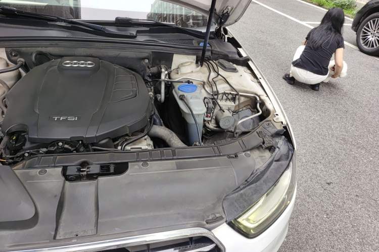 Used Audi A4L 2016 35 TFSI Automatic Standard Model Engine Bay Left