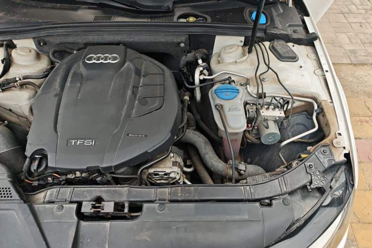 Used Audi A4L 2016 35 TFSI Collection Edition S line Comfort Model Engine Bay Left