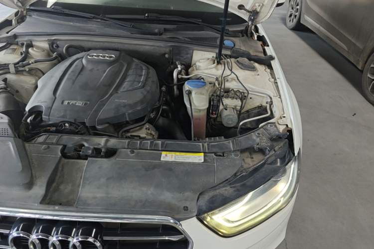 Used Audi A4L 2016 35 TFSI Automatic Comfort Model Engine Bay Left