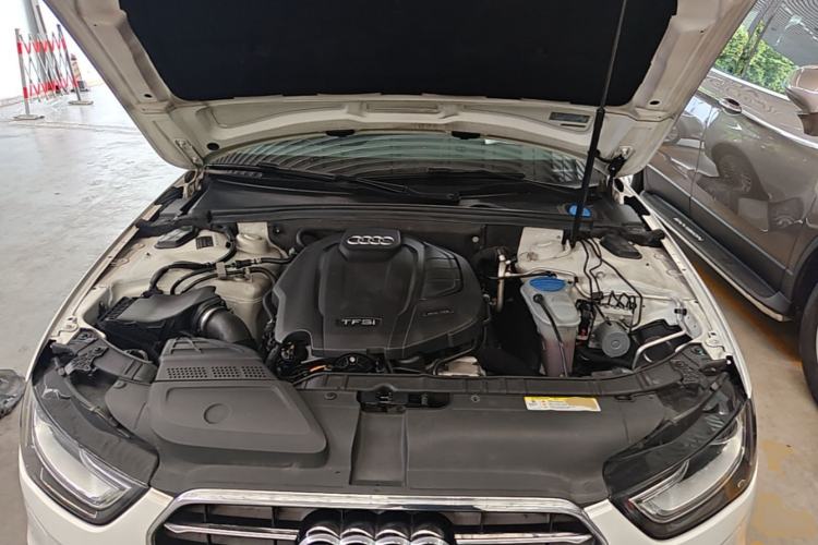 Used Audi A4L 2016 35 TFSI Collector's Edition Automatic Standard Model Engine Bay