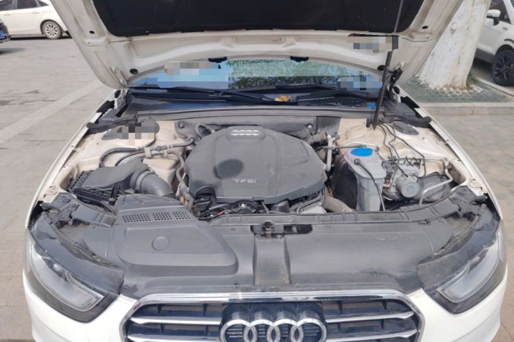 Used Audi A4L 2016 35 TFSI Collector's Edition Automatic Standard Model Engine Bay