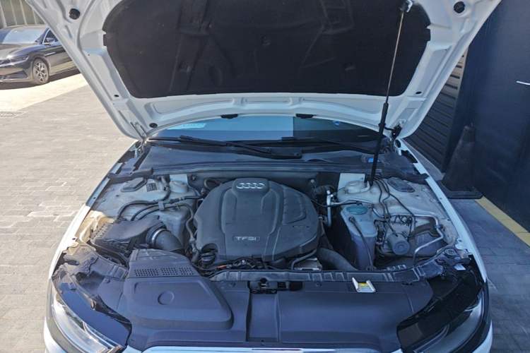 Used Audi A4L 2016 35 TFSI Collection Edition S line Luxury Model Engine Bay