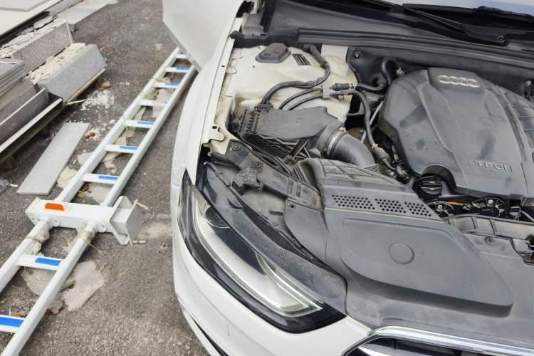 Used Audi A4L 2016 35 TFSI Automatic Comfort Model Engine Bay Right