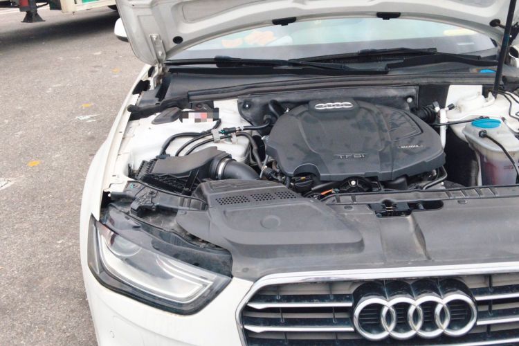Used Audi A4L 2016 35 TFSI Collector's Edition Automatic Standard Model Engine Bay Right