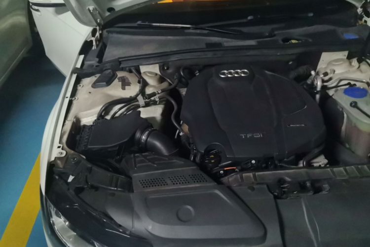 Used Audi A4L 2016 35 TFSI Collector's Edition Automatic Standard Model Engine Bay Right