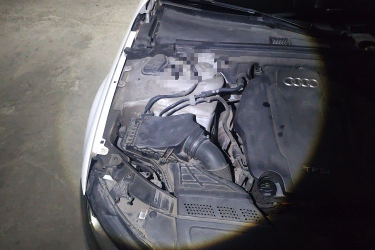 Used Audi A4L 2016 35 TFSI Automatic Comfort Model Engine Bay Right