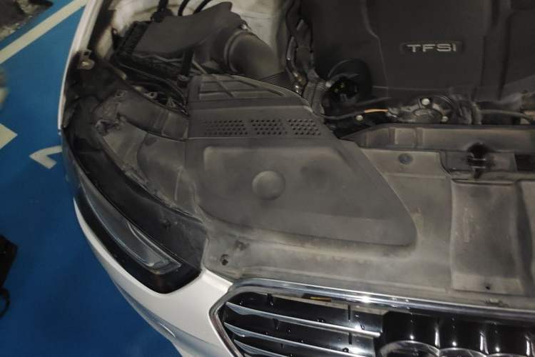 Used Audi A4L 2016 35 TFSI Collection Edition S line Comfort Model Engine Bay Right
