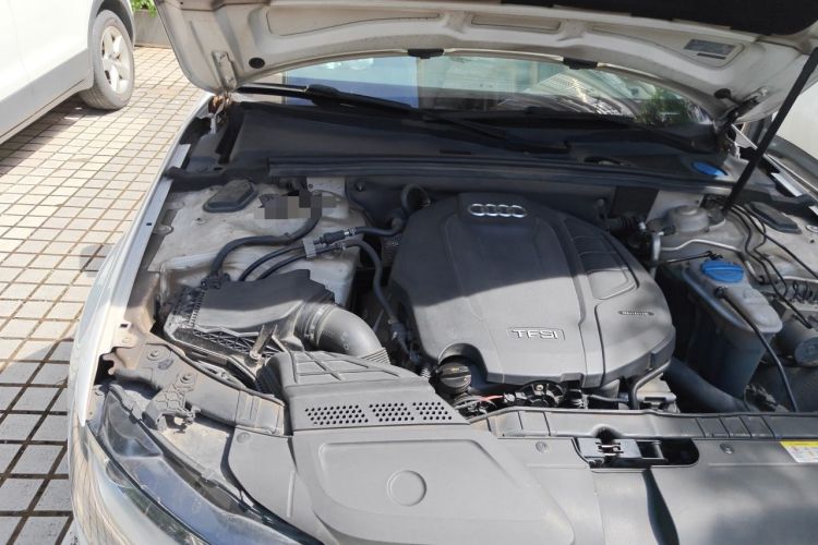 Used Audi A4L 2016 35 TFSI Automatic Comfort Model Engine Bay Right