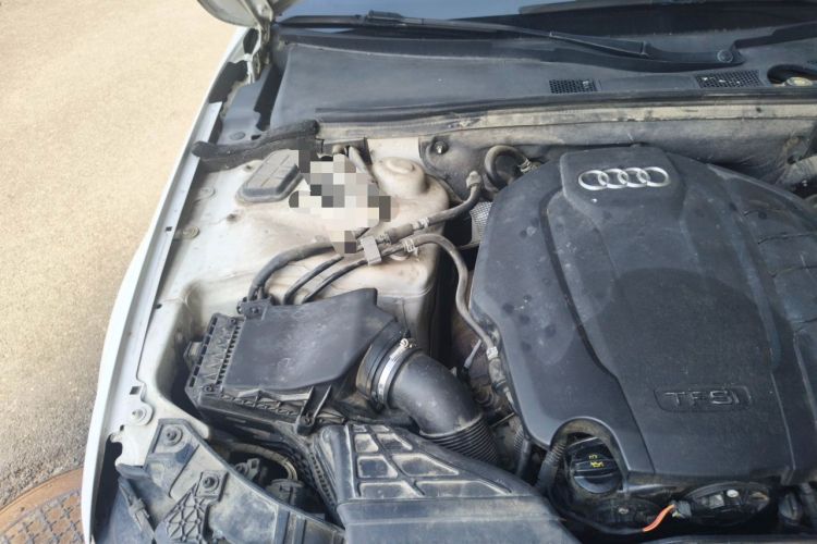 Used Audi A4L 2016 35 TFSI Collector's Edition Automatic Standard Model Engine Bay Right