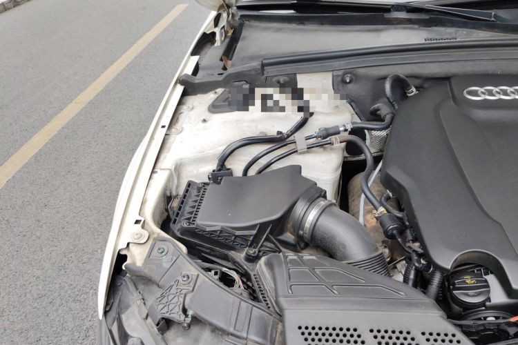 Used Audi A4L 2016 35 TFSI Collector's Edition Automatic Standard Model Engine Bay Right