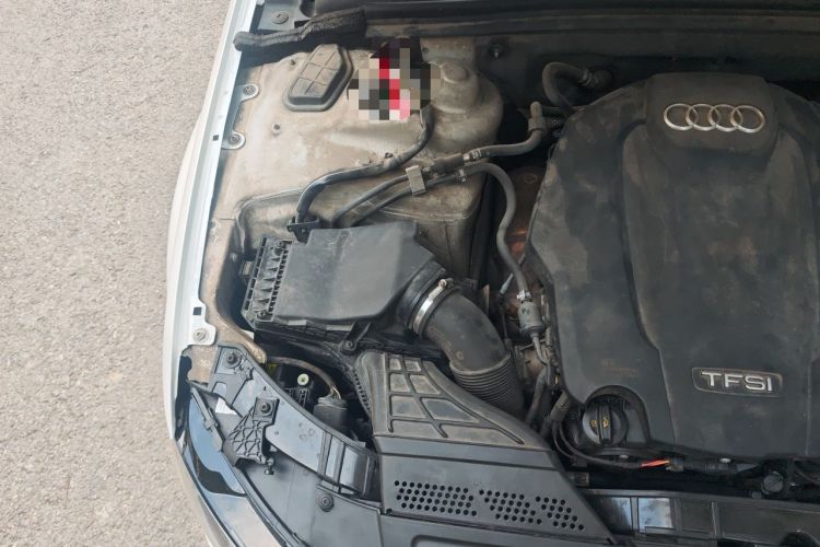 Used Audi A4L 2016 35 TFSI Collector's Edition Automatic Standard Model Engine Bay Right