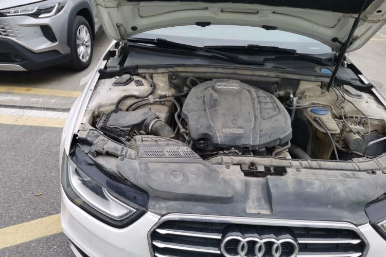 Used Audi A4L 2016 35 TFSI Automatic Comfort Model Engine Bay Right