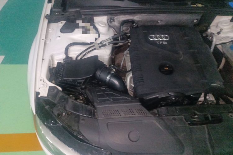 Used Audi A4L 2016 30 TFSI Automatic Comfort Model Engine Bay Right