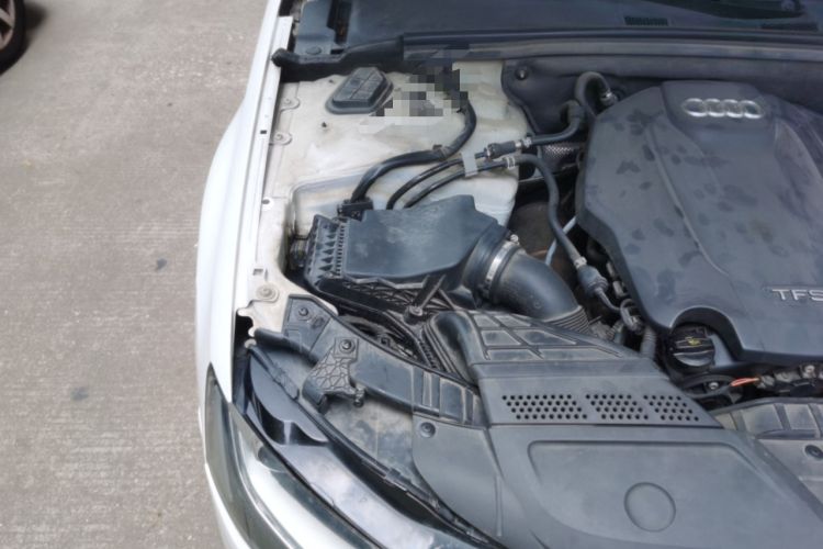 Used Audi A4L 2016 35 TFSI Collector's Edition Automatic Standard Model Engine Bay Right