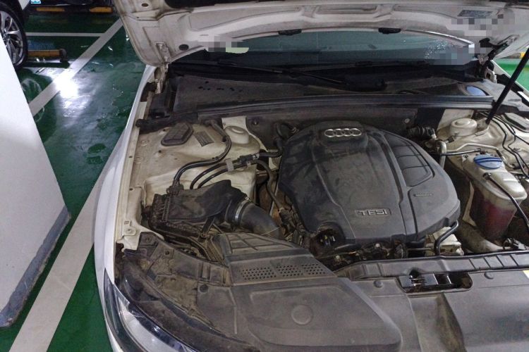 Used Audi A4L 2016 35 TFSI Collector's Edition Automatic Standard Model Engine Bay Right