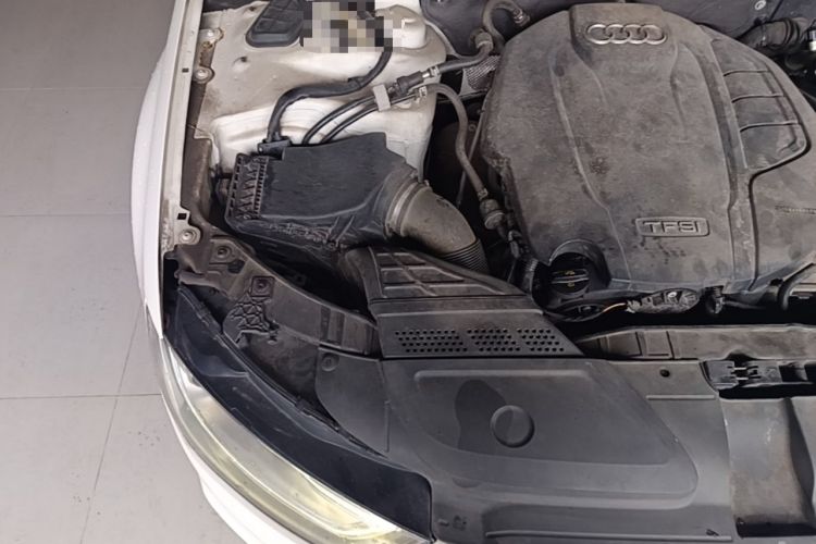 Used Audi A4L 2016 35 TFSI Automatic Standard Model Engine Bay Right
