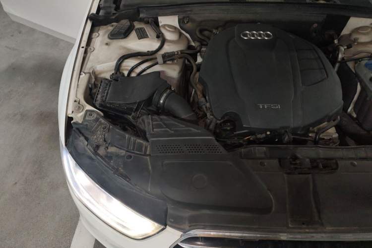 Used Audi A4L 2016 35 TFSI Collector's Edition Automatic Standard Model Engine Bay Right