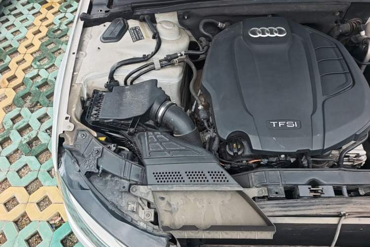 Used Audi A4L 2016 35 TFSI Collection Edition S line Comfort Model Engine Bay Right