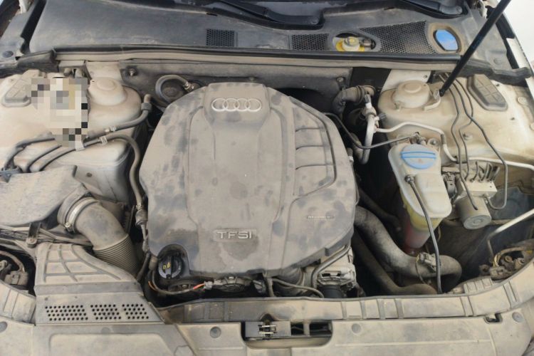 Used Audi A4L 2016 35 TFSI Automatic Standard Model Engine Bay