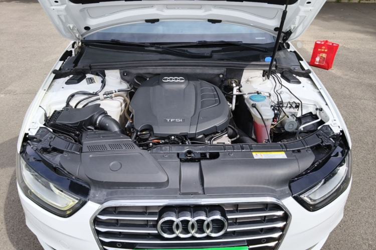 Used Audi A4L 2016 35 TFSI Collector's Edition Automatic Standard Model Engine Bay
