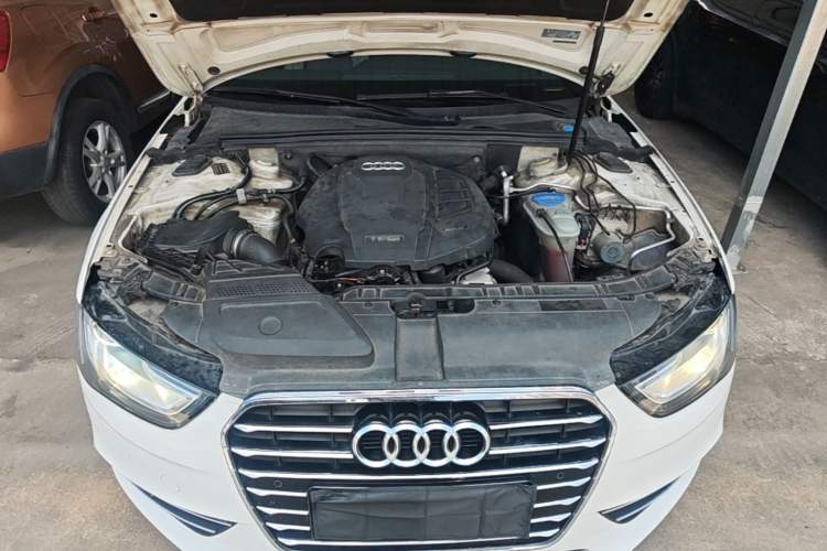 Used Audi A4L 2016 35 TFSI Collector's Edition Automatic Standard Model Engine Bay