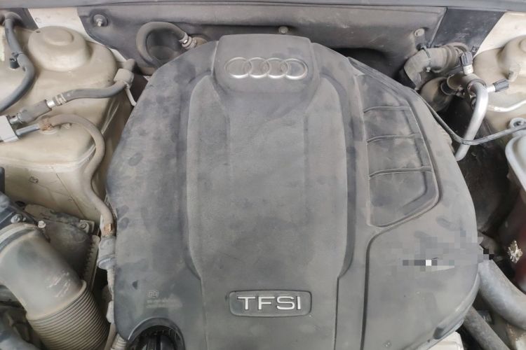 Used Audi A4L 2016 35 TFSI Collector's Edition Automatic Standard Model Engine Bay