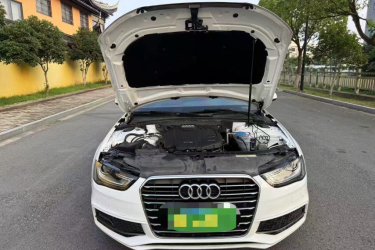 Used Audi A4L 2016 35 TFSI Collection Edition S line Comfort Model Engine Bay