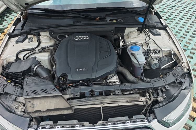Used Audi A4L 2016 35 TFSI Collection Edition S line Comfort Model Engine Bay