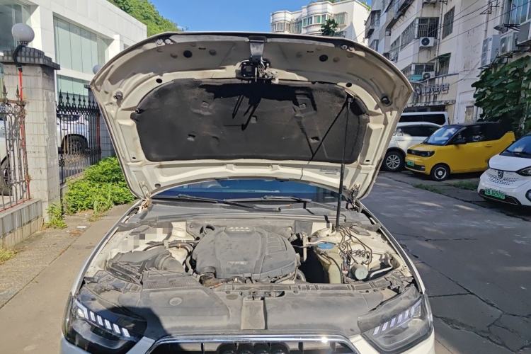 Used Audi A4L 2016 35 TFSI Collection Edition S line Comfort Model Engine Bay
