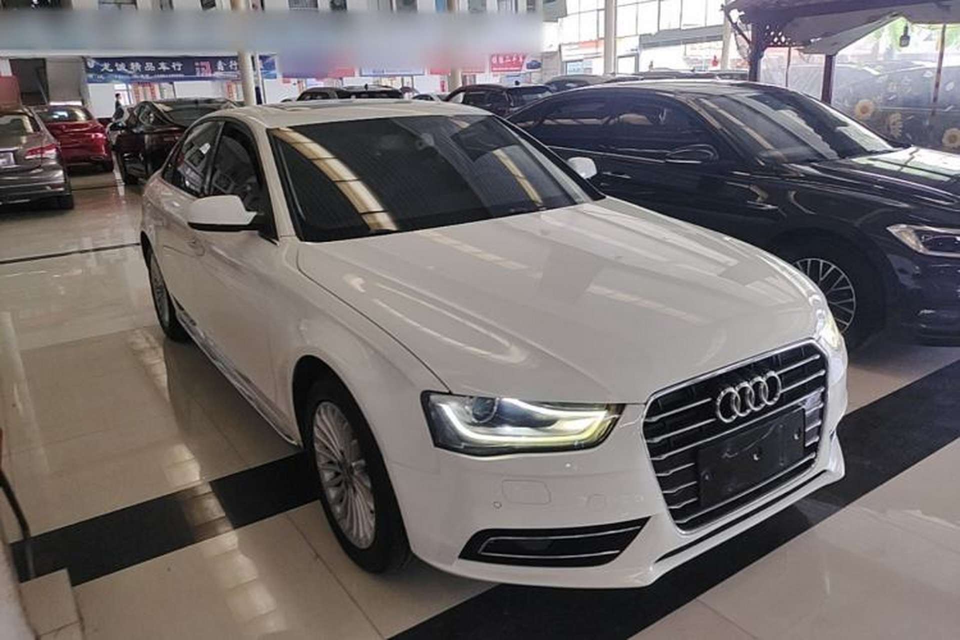 Used Audi A4L 2016 35 TFSI Collector's Edition Automatic Standard Model Exterior 1