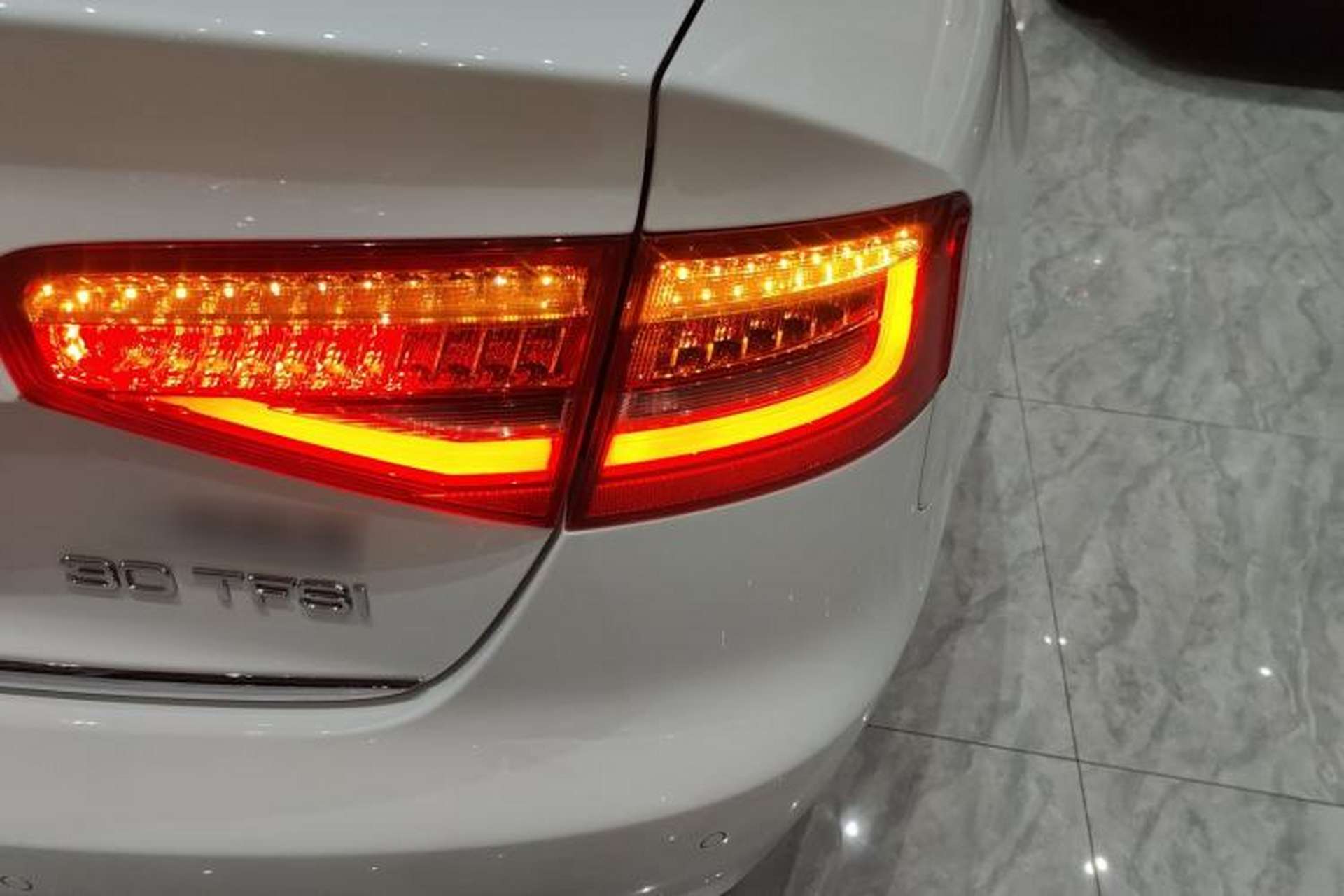 Used Audi A4L 2016 30 TFSI Collector's Edition Automatic Comfort Model Exterior 1