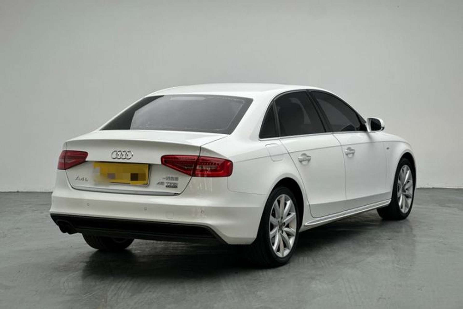 Used Audi A4L 2016 45 TFSI Collection Edition quattro Personalized Sports Model Exterior 2