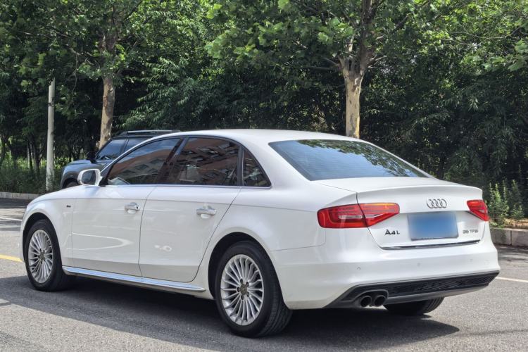 Used Audi A4L 2016 35 TFSI Collection Edition S line Comfort Model Exterior 4