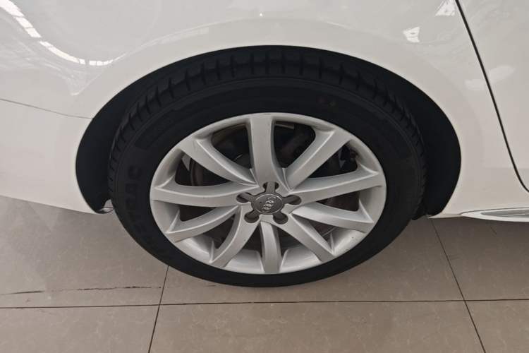 Used Audi A4L 2016 35 TFSI Automatic Standard Model Exterior 5
