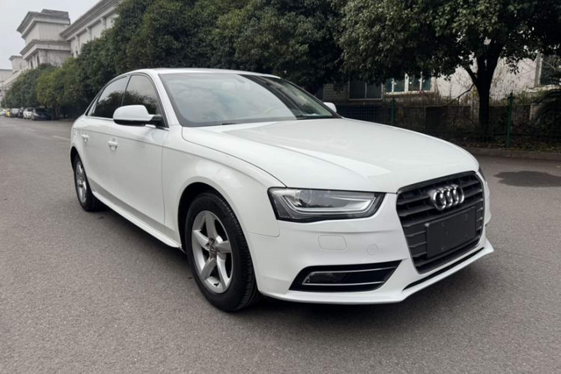 Used Audi A4L 2016 30 TFSI Collector's Edition Automatic Comfort Model Exterior 6