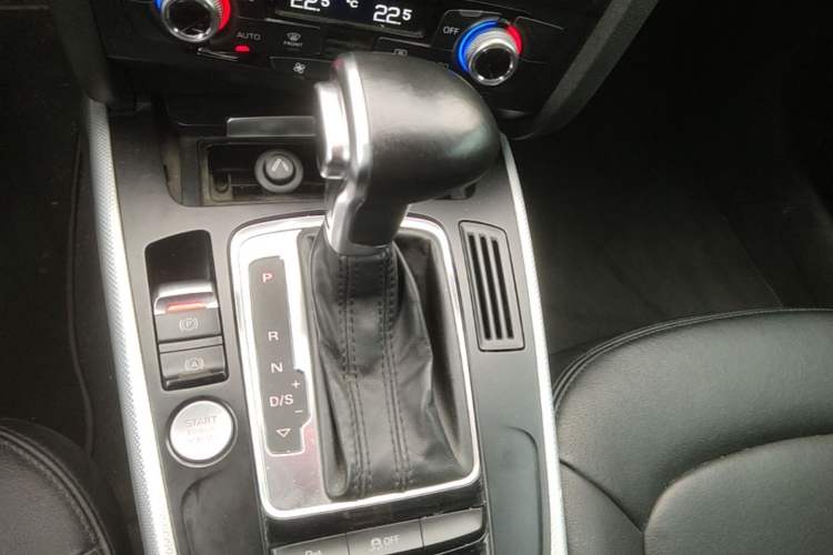 Used Audi A4L 2016 35 TFSI Collector's Edition Automatic Standard Model Gear Lever