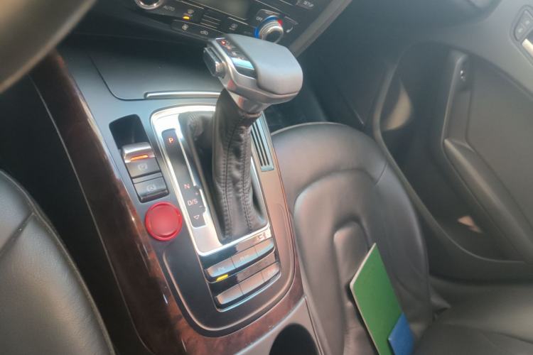Used Audi A4L 2016 35 TFSI Collection Edition S line Comfort Model Gear Lever