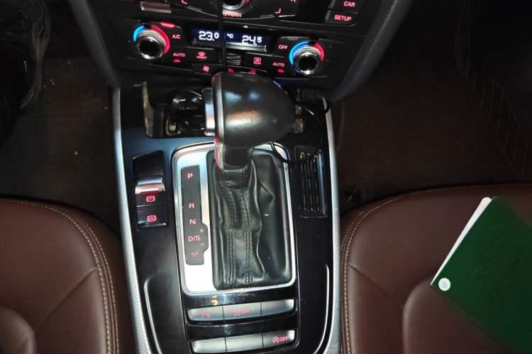Used Audi A4L 2016 35 TFSI Collector's Edition Automatic Standard Model Gear Lever