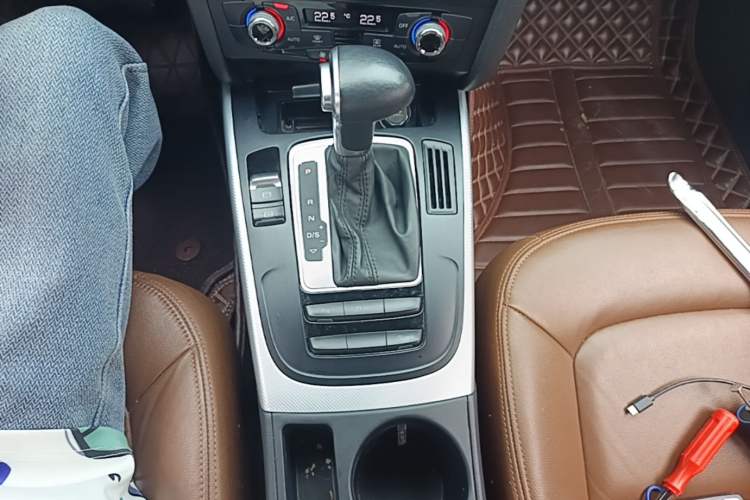 Used Audi A4L 2016 35 TFSI Collector's Edition Automatic Standard Model Gear Lever