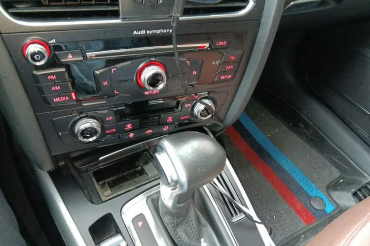 Used Audi A4L 2016 35 TFSI Collector's Edition Automatic Standard Model Gear Lever
