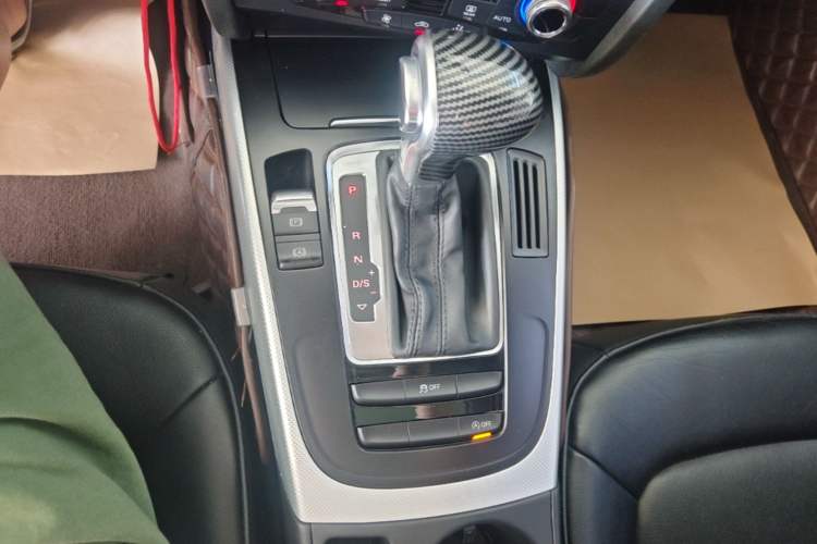 Used Audi A4L 2016 35 TFSI Automatic Standard Model Gear Lever