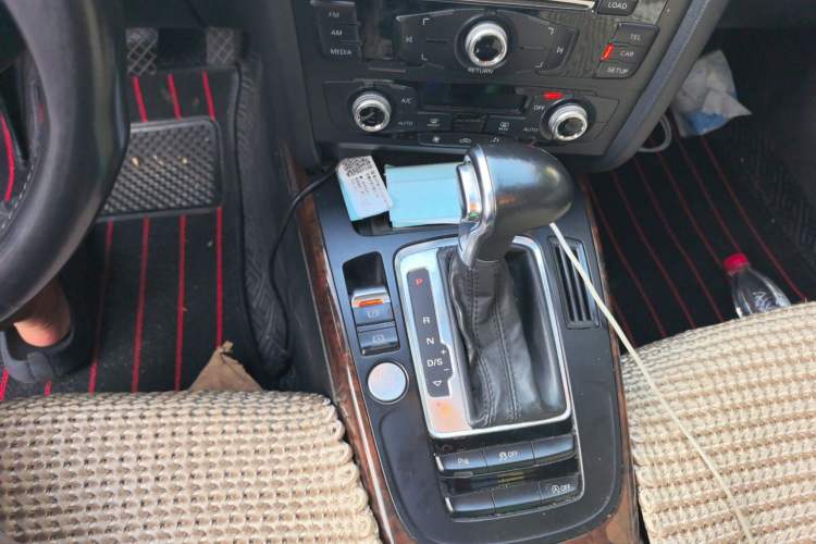 Used Audi A4L 2016 35 TFSI Automatic Comfort Model Gear Lever