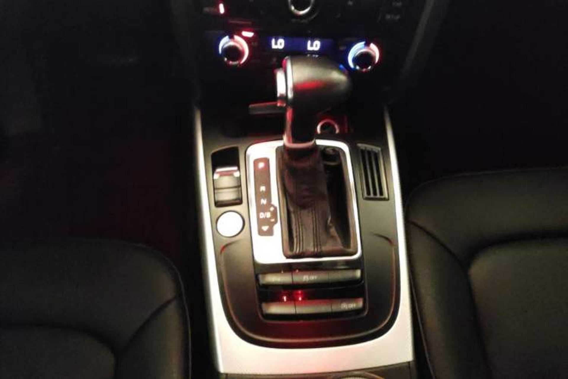 Used Audi A4L 2016 35 TFSI Collector's Edition Automatic Standard Model Gear Lever