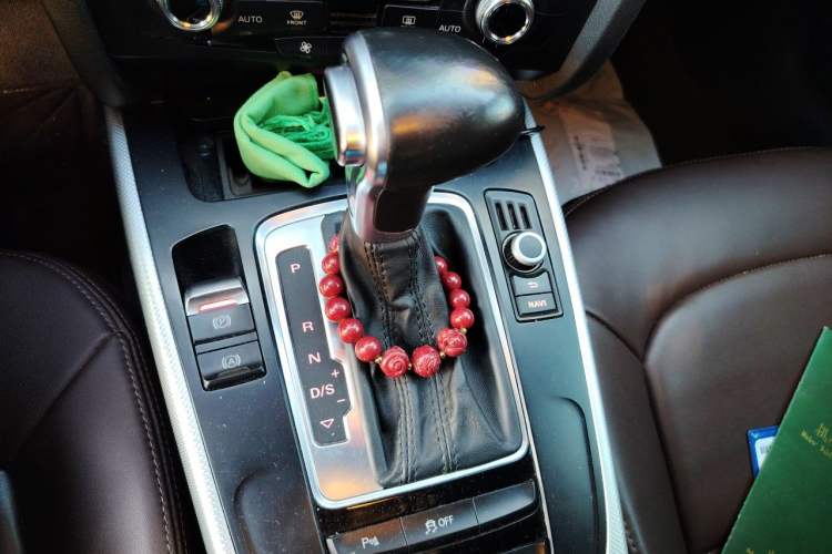 Used Audi A4L 2016 35 TFSI Automatic Standard Model Gear Lever