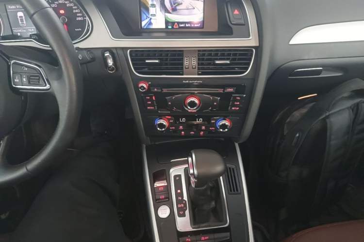 Used Audi A4L 2016 35 TFSI Collector's Edition Automatic Standard Model Gear Lever