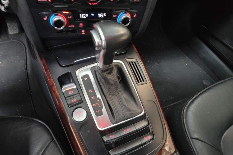 Used Audi A4L 2016 35 TFSI Collection Edition S line Comfort Model Gear Lever