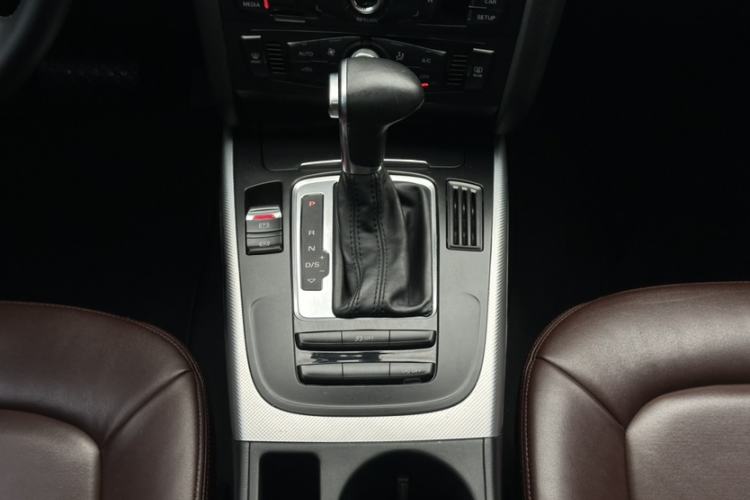 Used Audi A4L 2016 30 TFSI Collector's Edition Automatic Comfort Model Gear Lever
