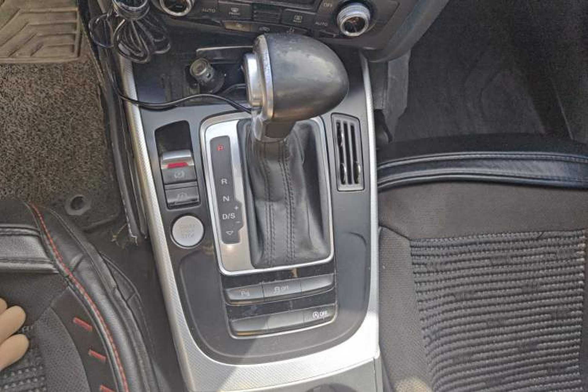 Used Audi A4L 2016 35 TFSI Collector's Edition Automatic Standard Model Gear Lever